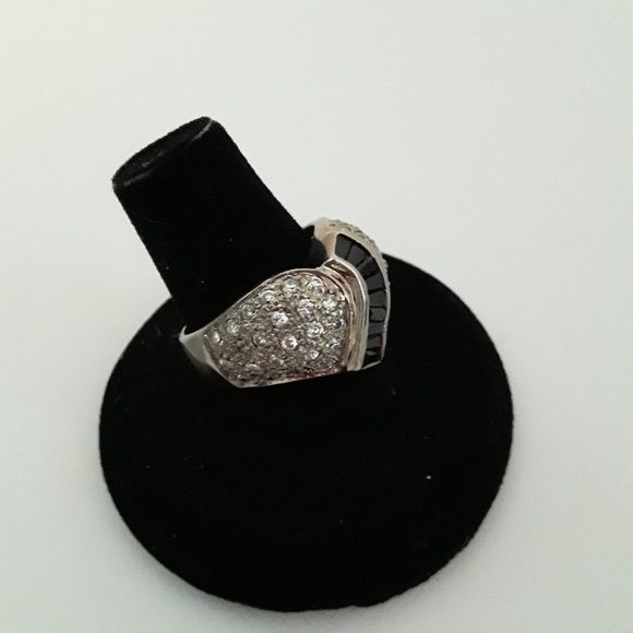 Vintage Sterling Silver Sapphire CZs Ring - Picture 8 of 8
